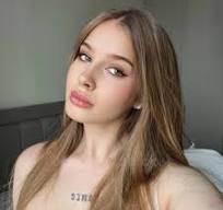 Who is Comatozze? Wiki, Biography, Age, Real Name, Net Worth, Instagram, Boyfriend & Family